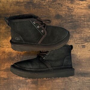 Kids used UGG size 13